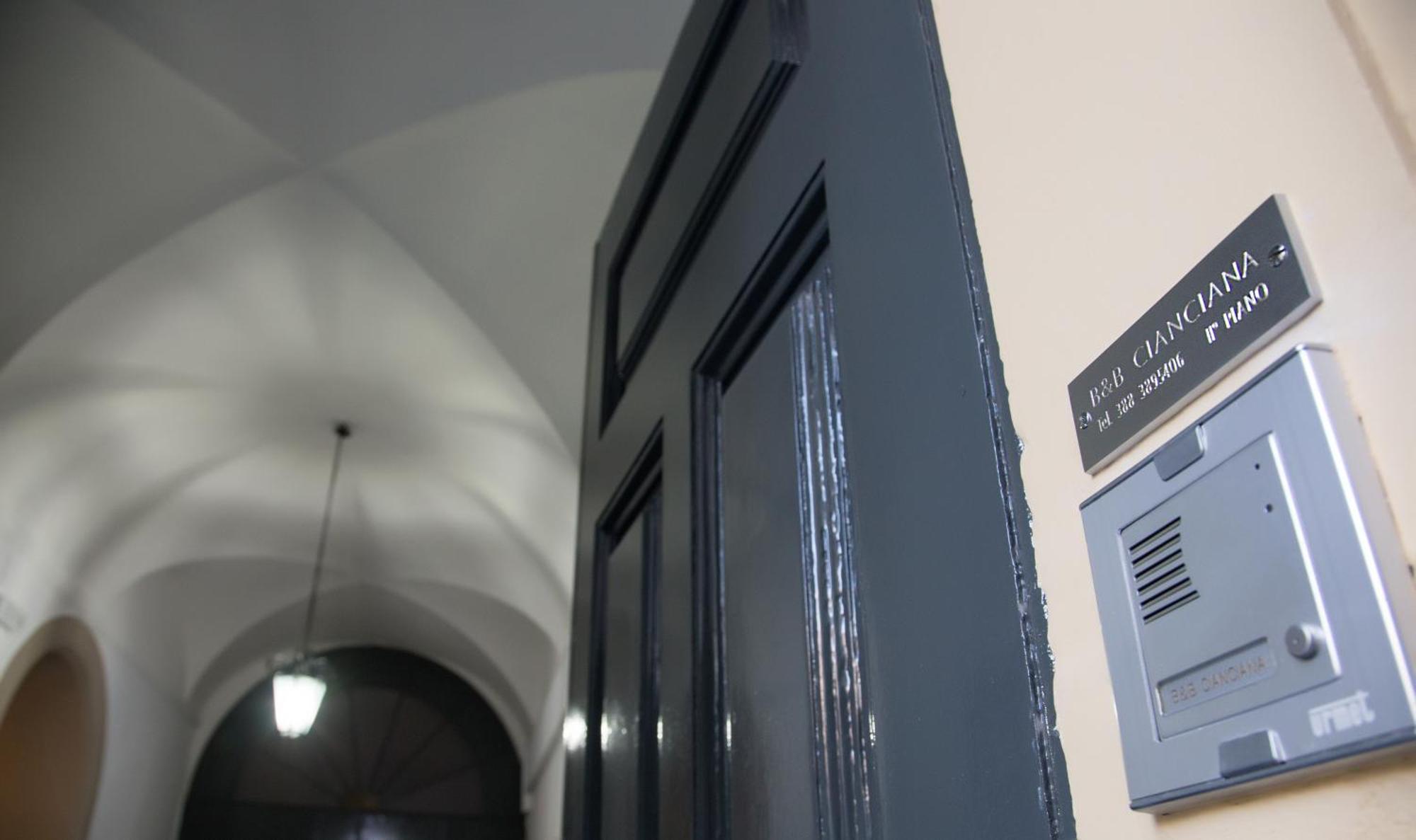 Cianciana Bed & Breakfast Catania Bagian luar foto